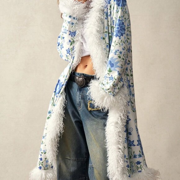 Boho Blues Women's Floral Print faux fur Fringe Trim Jacket - Picture 2 of 9